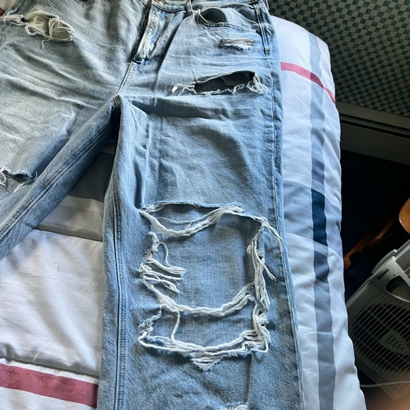 Ladies, American Eagle size 14 short slightly used jeans smoke-free home - Picture 4 of 8